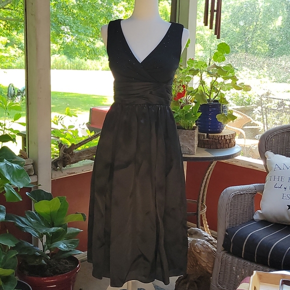 Badgley Mischka Dresses & Skirts - Badgley Mischka silk black tie evening gown